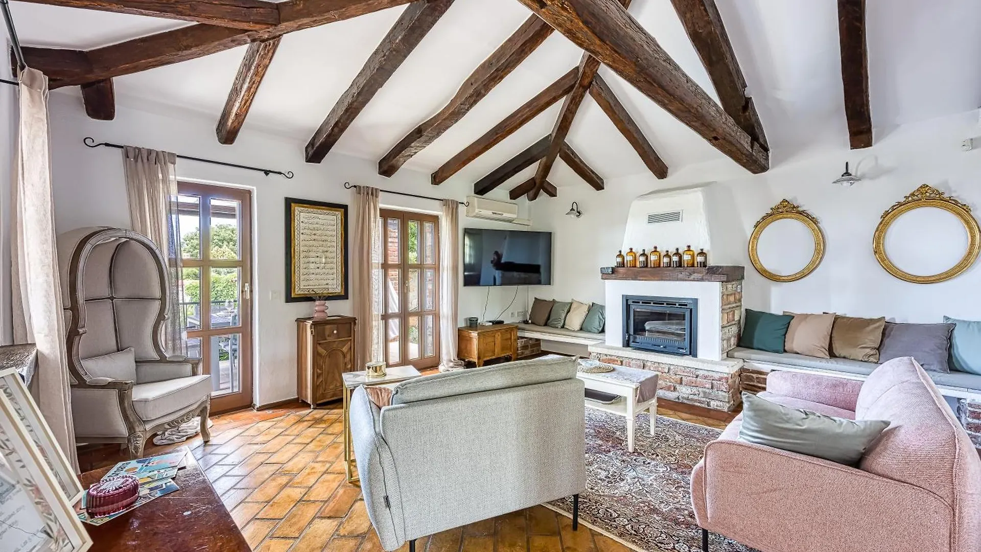 Vila Aryana With Pool - Happy Rentals Sveti Lovrec Pazenaticki 0*,  Croatia