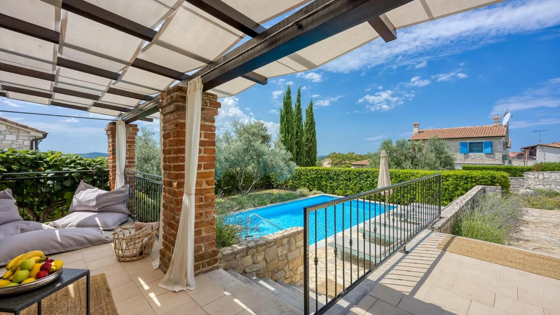 Vila Aryana With Pool - Happy Rentals Sveti Lovrec Pazenaticki 0*,  Croatia