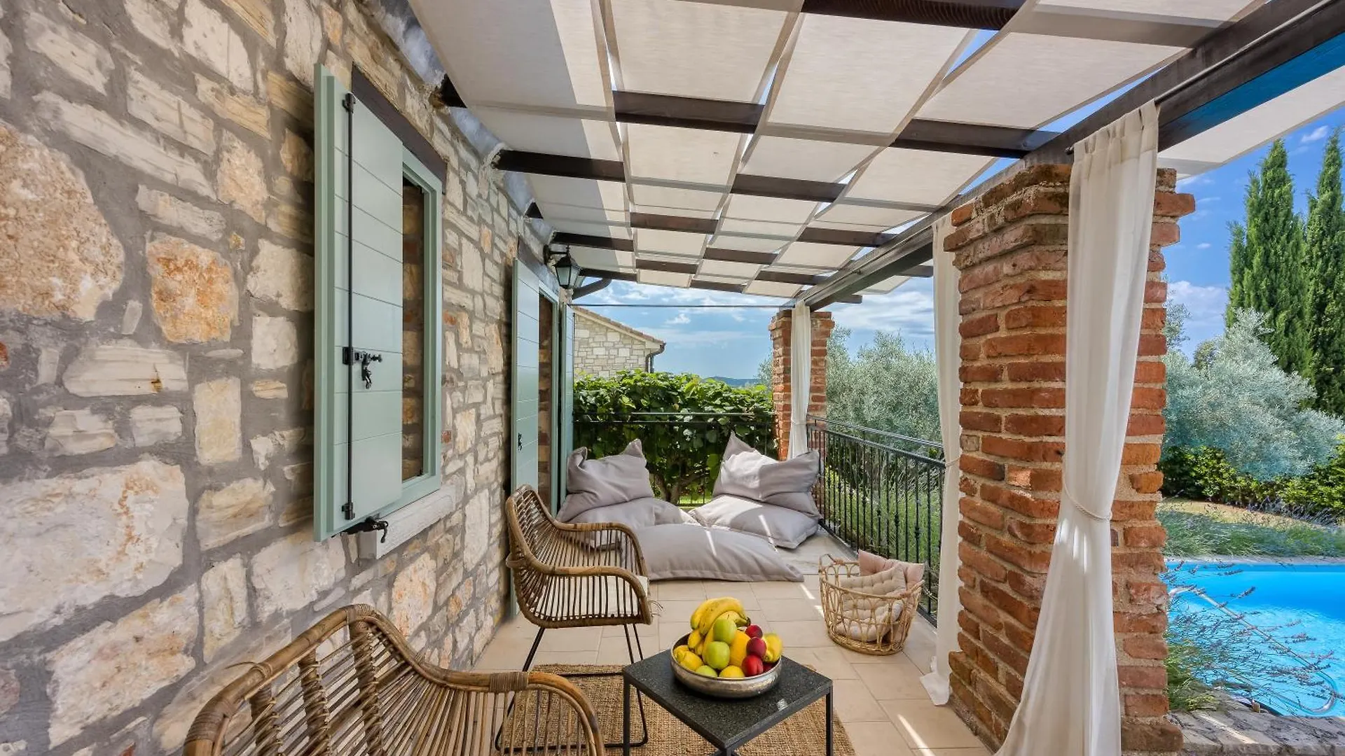 Vila Aryana With Pool - Happy Rentals Sveti Lovrec Pazenaticki