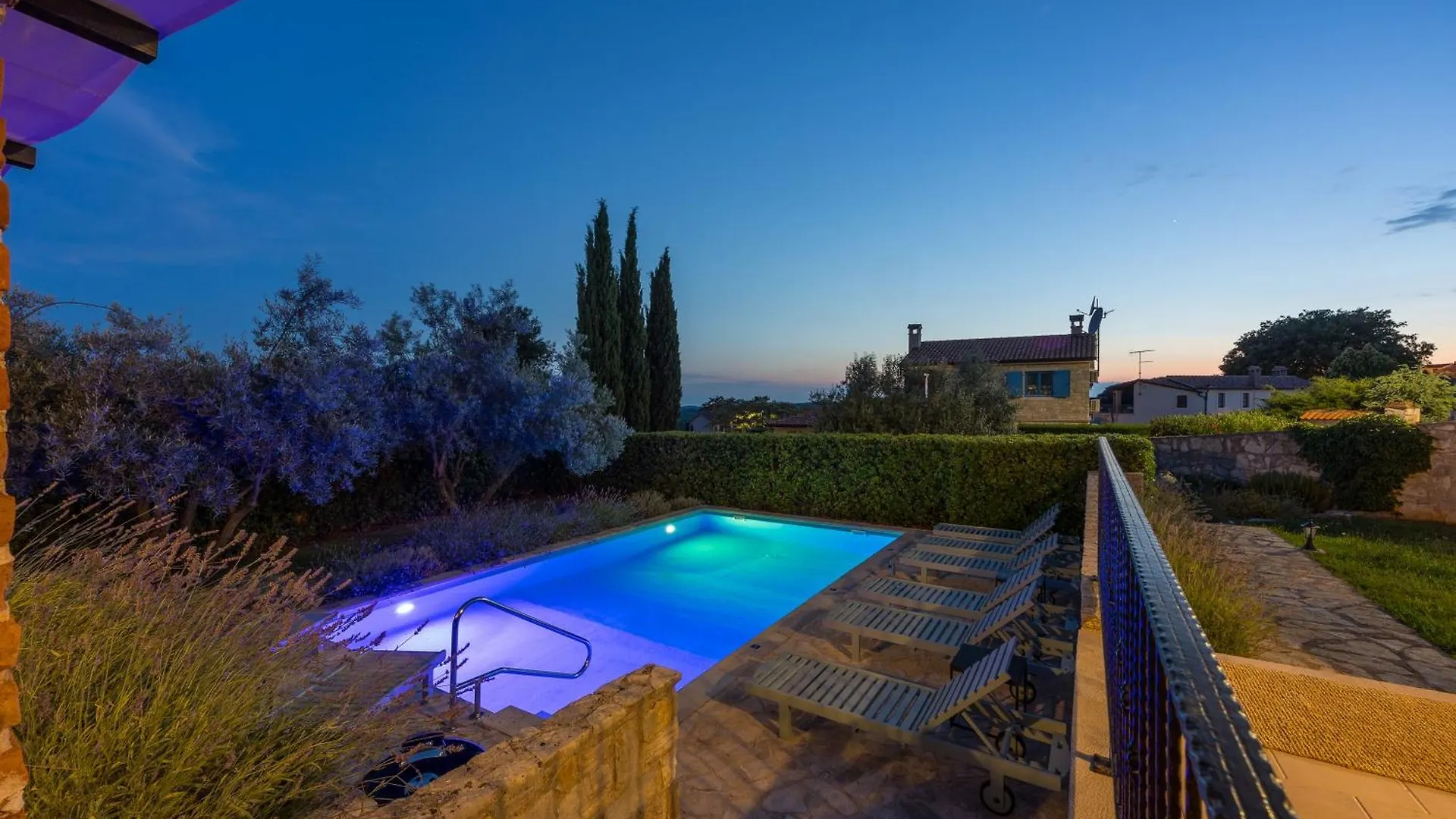 Vila Aryana With Pool - Happy Rentals Sveti Lovrec Pazenaticki 0*,