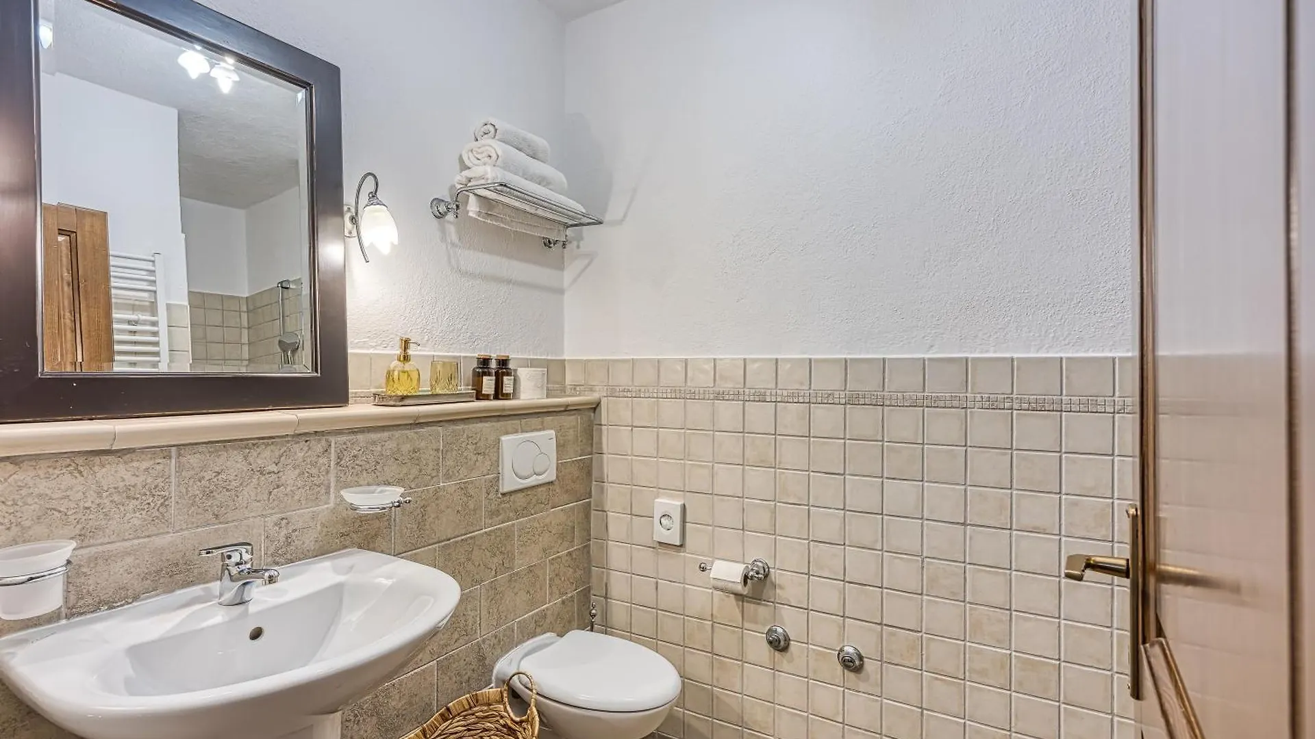 Vila Aryana With Pool - Happy Rentals Sveti Lovrec Pazenaticki 0*,