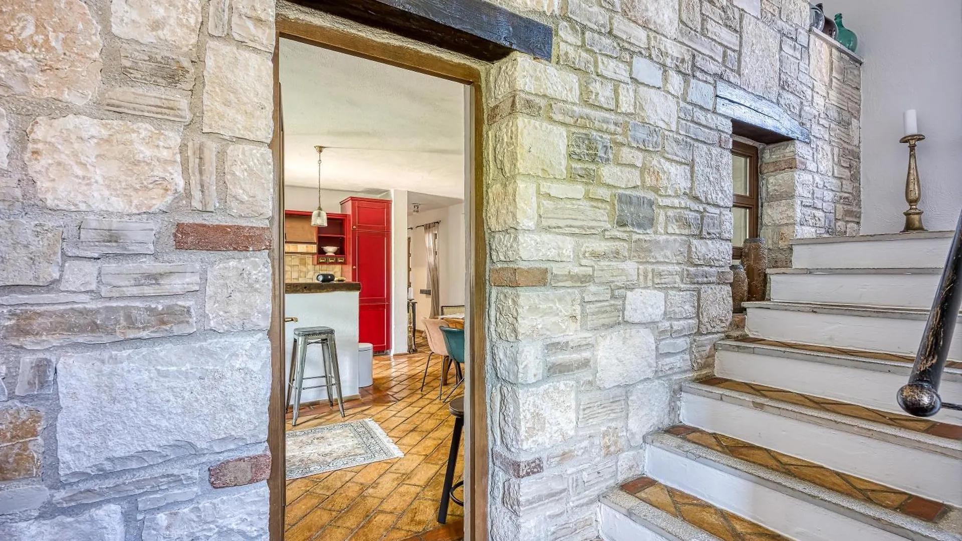 Vila Aryana With Pool - Happy Rentals Sveti Lovrec Pazenaticki Villa